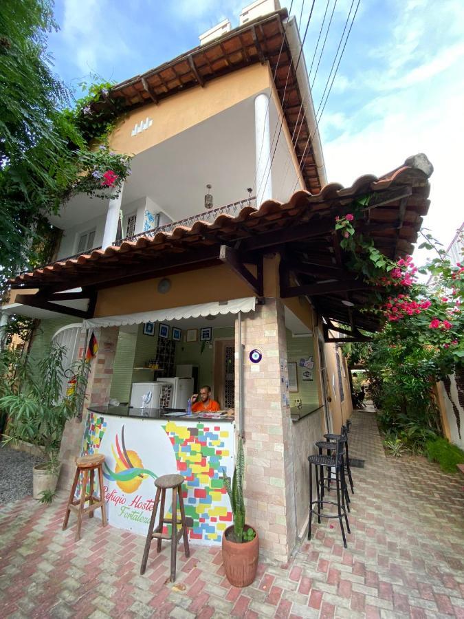 Refugio Hostel *